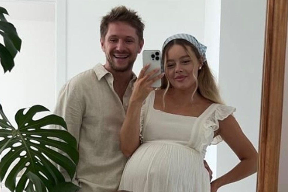    В скором времени Ваня и его супруга во второй раз станут родителями из личного архива героя(ев) публикации