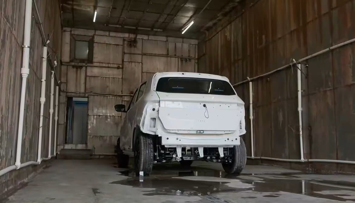   Электромобиль «Атом»