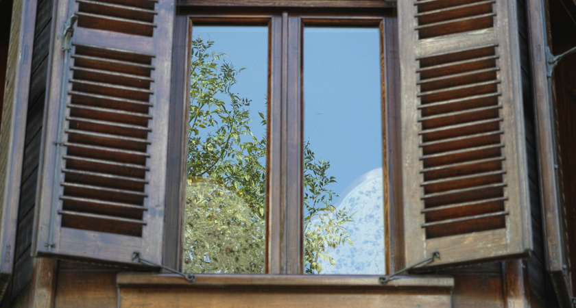    Китайцы давно уже решили проблему утечки тепла через окна: минимум усилий и денежных затрат