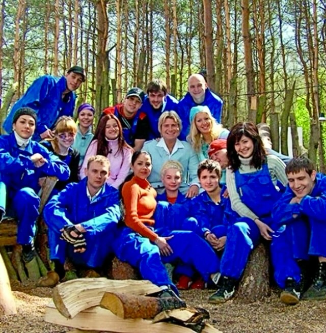 первый состав участников "Дом-2" 2004 г. (фото из Telegram)