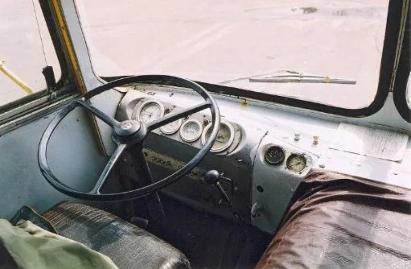 ЗИЛ-158 Кабина