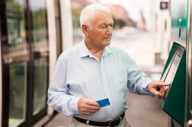    Когда выплатят пенсии за январь 2026 года — в декабре или январе?