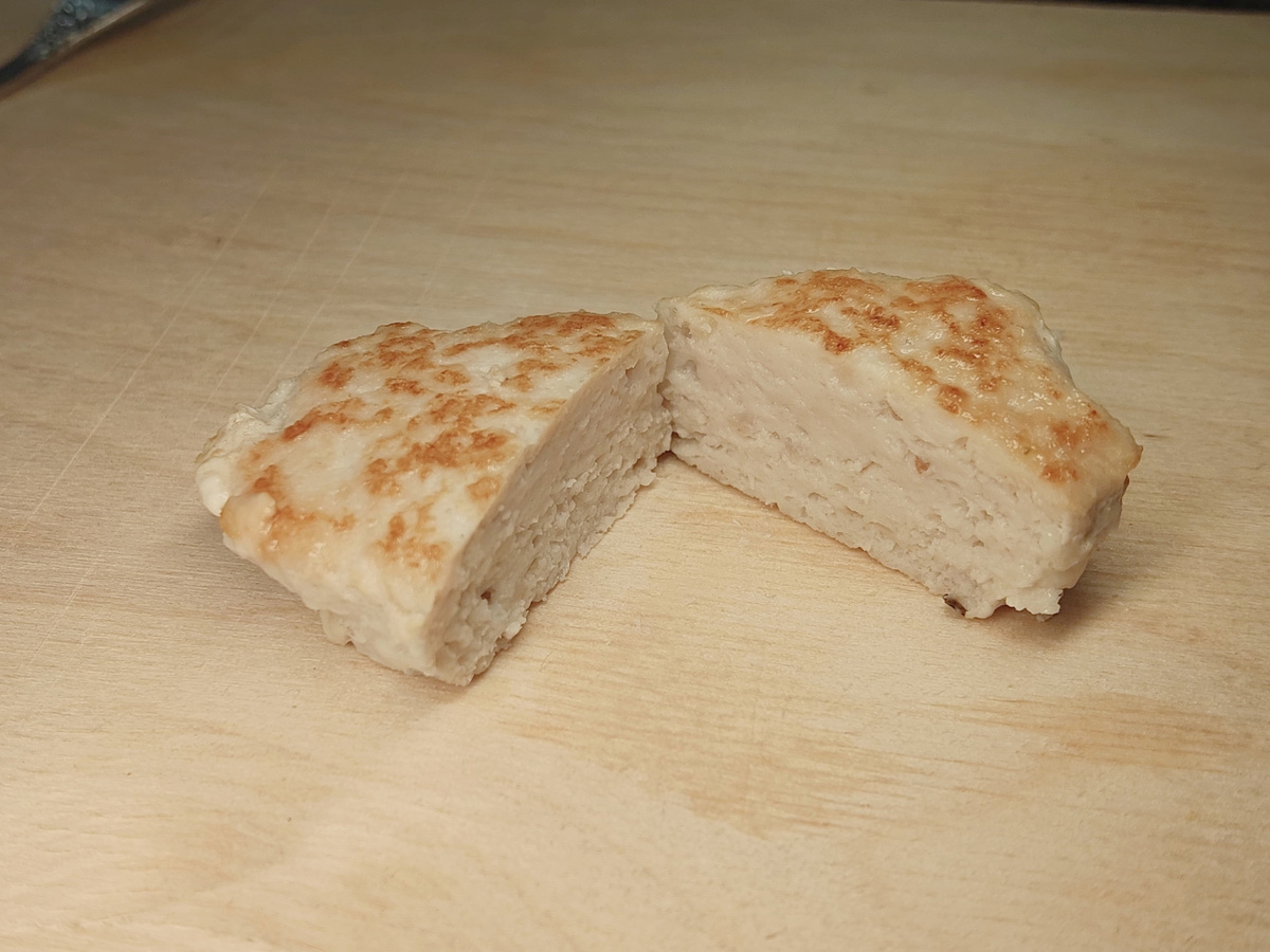 Сочные, упругие - просто пальчики оближешь! Настоящие нейрокотлеты!