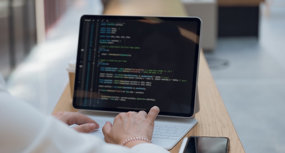 На форуме «ИТ-диалог 2025» обсудят экспорт российских цифровых решений