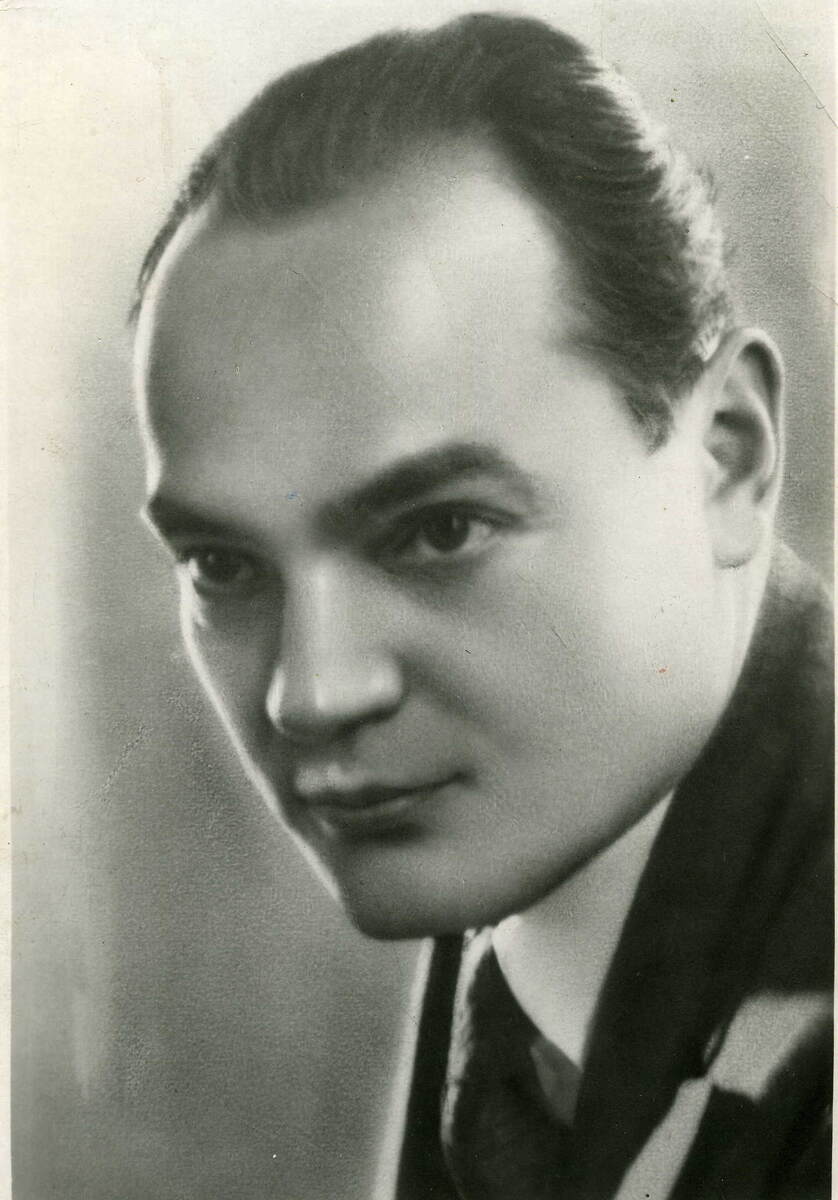 Николай Павлович Хмелев