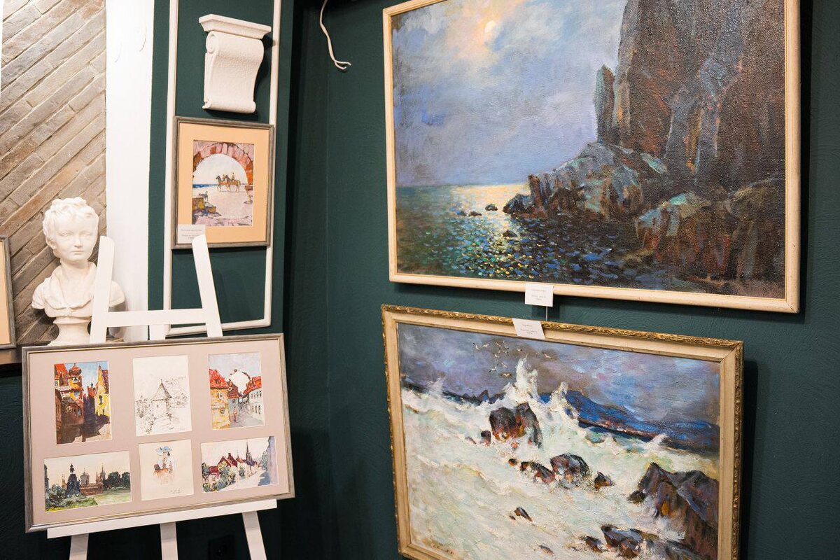 Выставка «Моей души огнём прошитый след...» // Фото предоставлено Фондом сохранения культурного исторического наследия