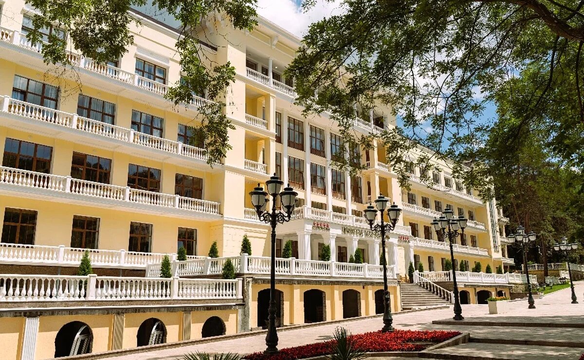    Путевки в санатории Кавминвод за год подорожали на 27%