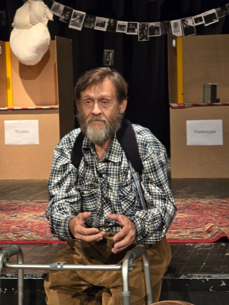    Геннадий Назаров почти двадцать лет преподавал в ГИТИСеСоцсети Дарьи Гирник