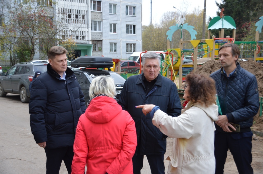 Глава Твери проинспектировал ход ремонтов на теплосетях