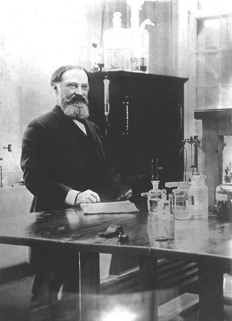 Врач - венеролог, доктор медицины Эдуард Фридрихович Шперк (1837 - 1894)