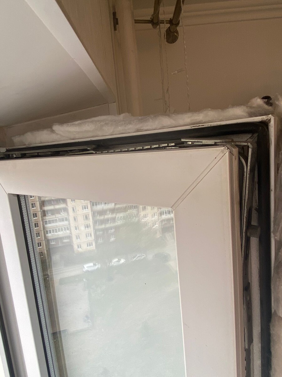 Напишите нам в в Ватсап +7-931-582-68-50 или позвоните по телефону 9-043-042 — и договоритесь о времени прихода мастера по ремонту окон в Сосновоборском районе ЛО