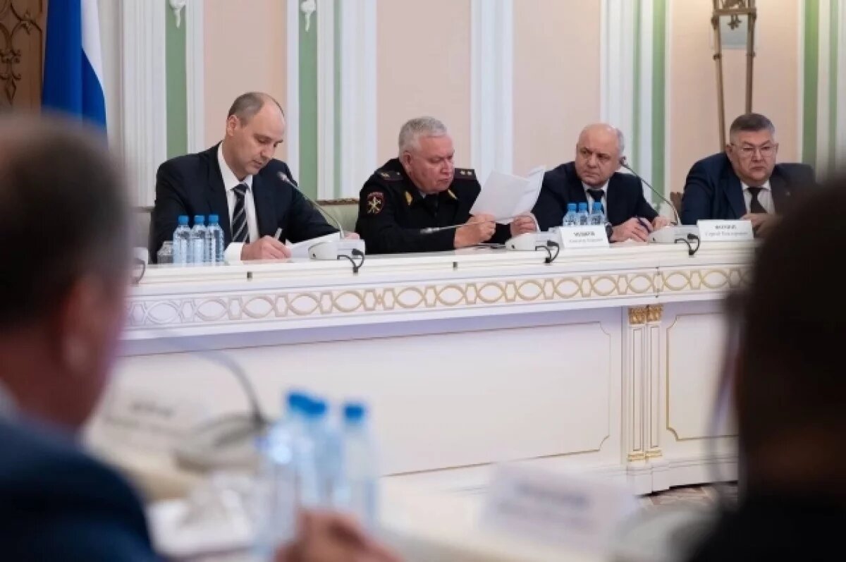    Паслер поручил усилить защищённость объектов ТЭК на Урале