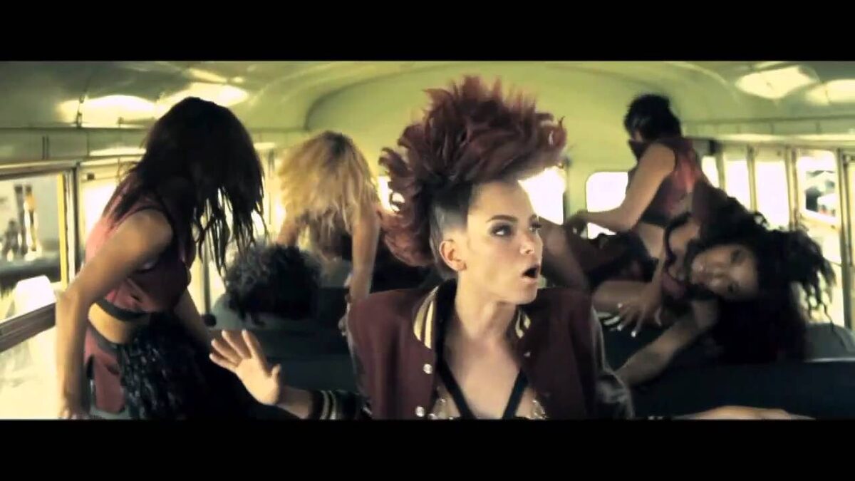 Фото из клипа Afrojack ft.Eva Simons - Take Over Control (Official Video)