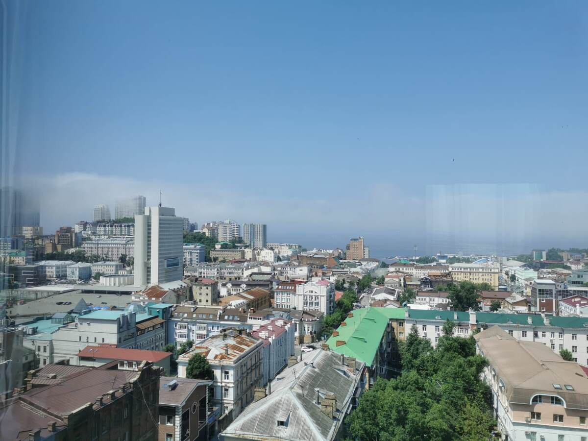 Вид из окна студии прекрасен в любую погоду