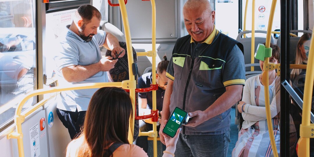 Северяне сэкономили более 3,5 миллионов рублей на общественном транспорте