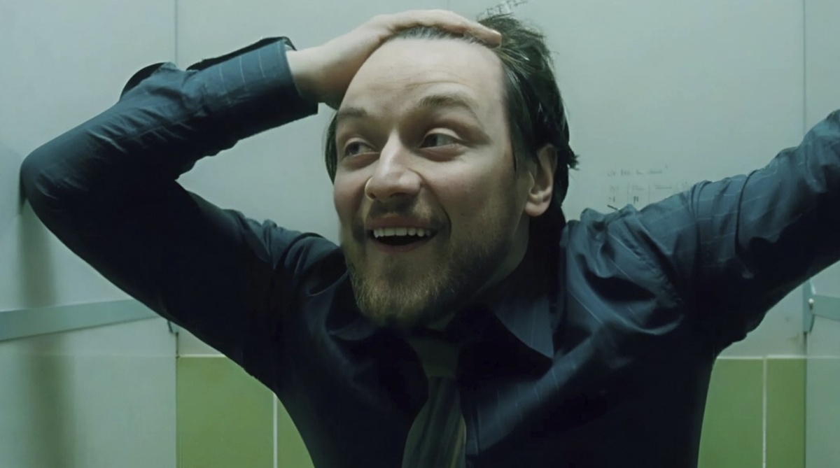    Ученые уже давно знают, почему поход в туалет приносит нам такое облегчение. Кадр из фильма «Грязь».