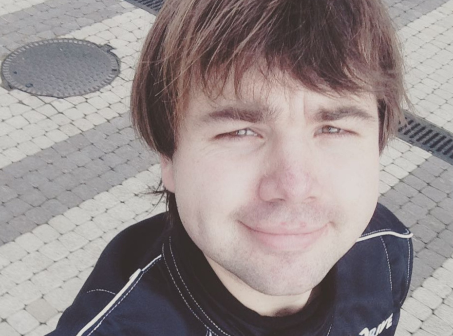    Социальные сети