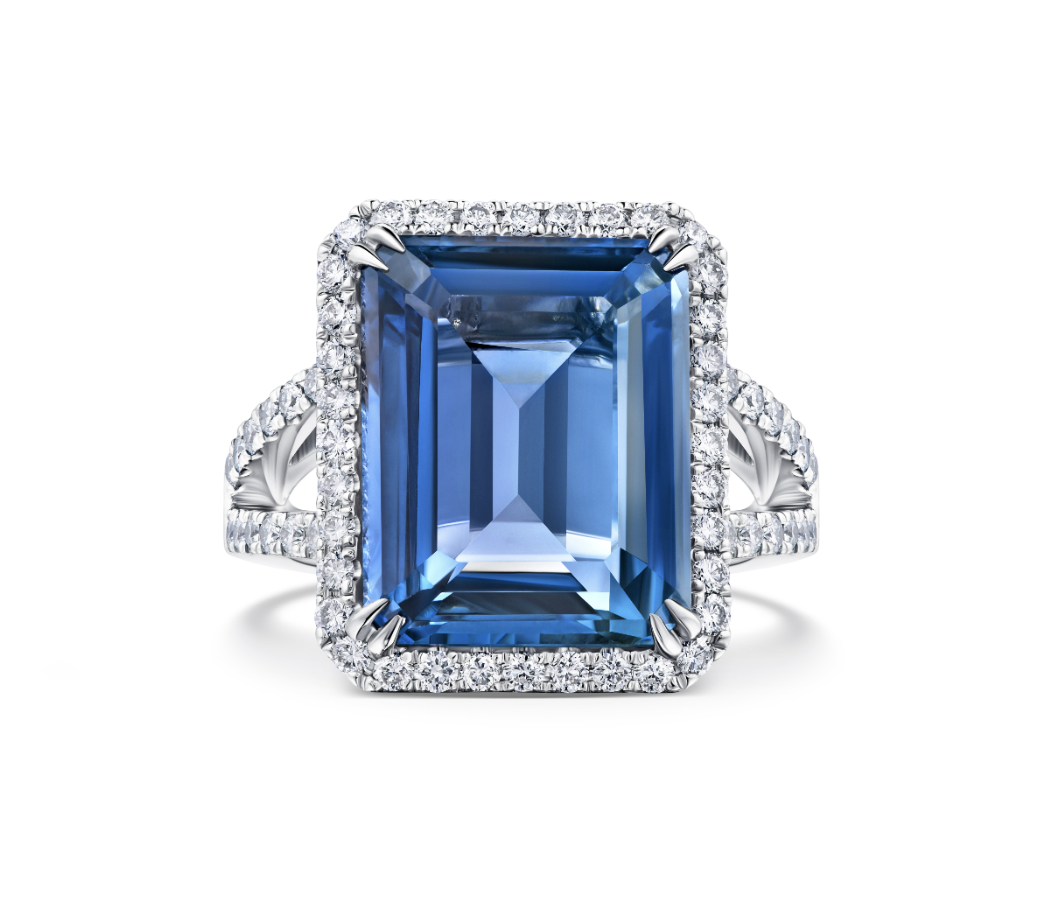 Кольцо из белого золота 750 пробы с лондон топазом и бриллиантами