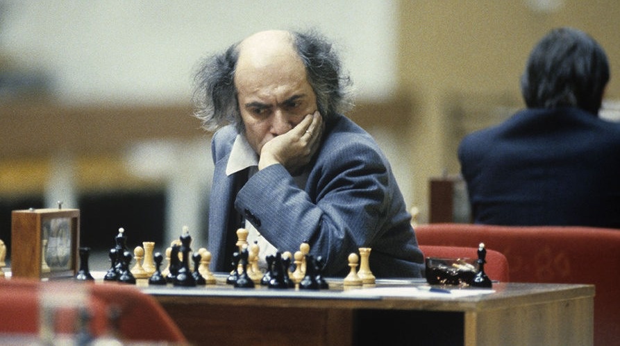 Михаил Таль. Для одних — гений, для других — демон, для третьих — волшебник.