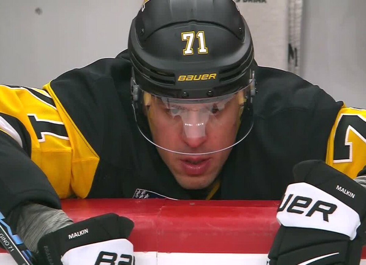     Athlon Sports о словах Мориса о Малкине: тренер «Флориды», восхитившись россиянином, подогрел слухи об обмене