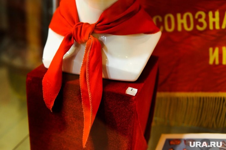 День комсомола 2025: праздничные картинки и поздравления к 107-летию