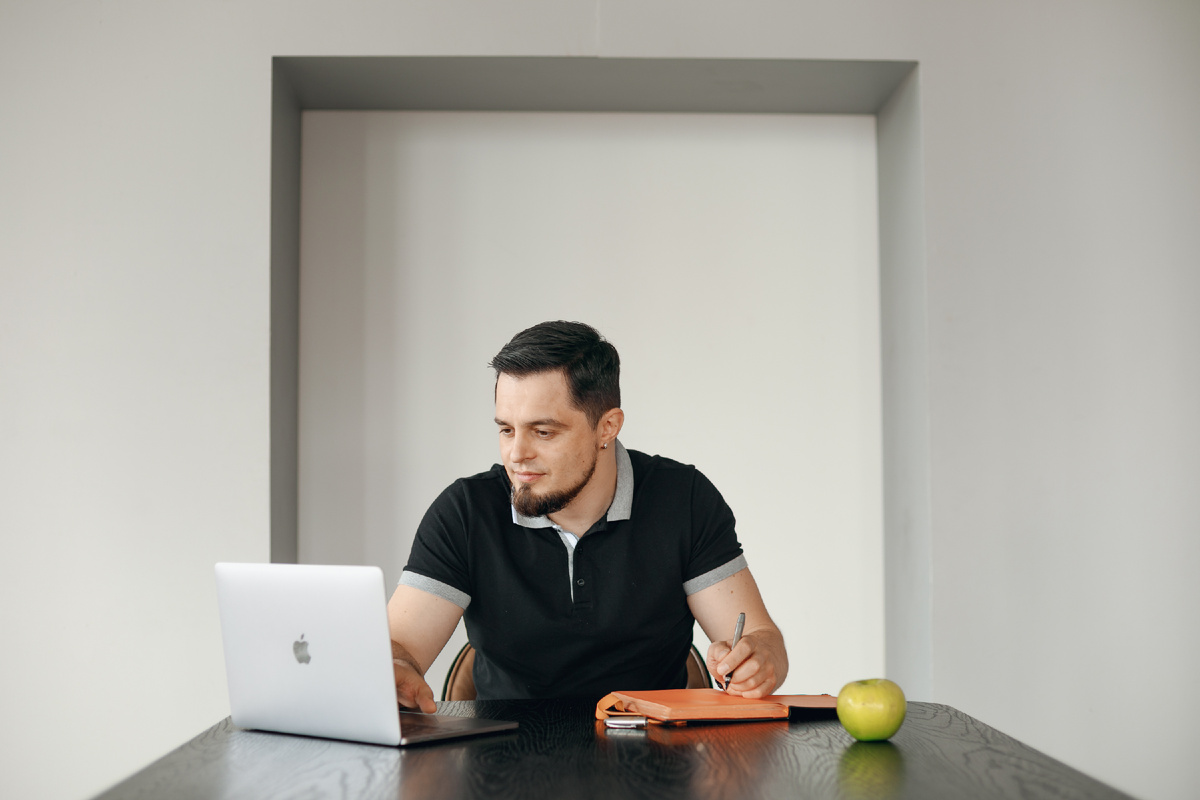 Фотография взята с сайта стоматологии Дмитрович Фэмили https://www.dmitrovich.ru/