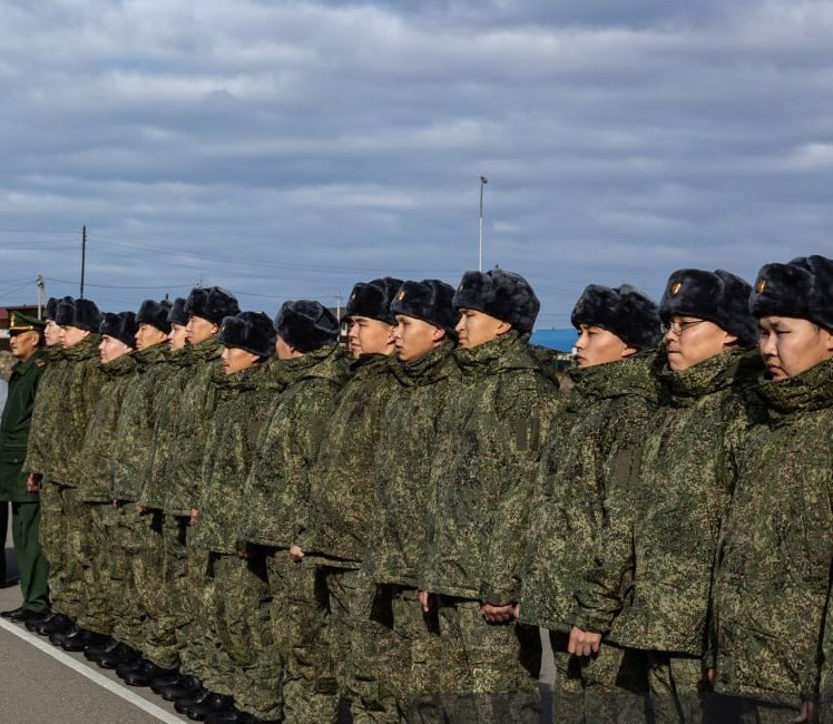 В рамках осенней призывной кампании из Тувы на срочную службу уйдут около 600 человек.