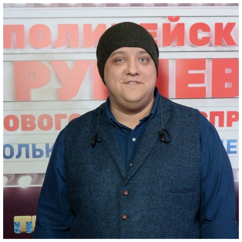 Роман Попов