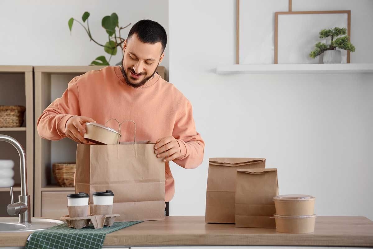 Вы можете заказывать еду по собственному графику: ежедневно, через день или только раз в неделю. Источник: Pixel-Shot / FOTODOM / Shutterstock📷
