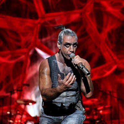 В Лейпциге активисты попытались отменить выступление Тилля Линдеманна.