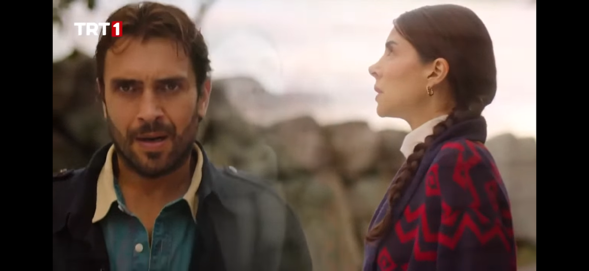 Стоп кадр из сериала «Это море переполнится»