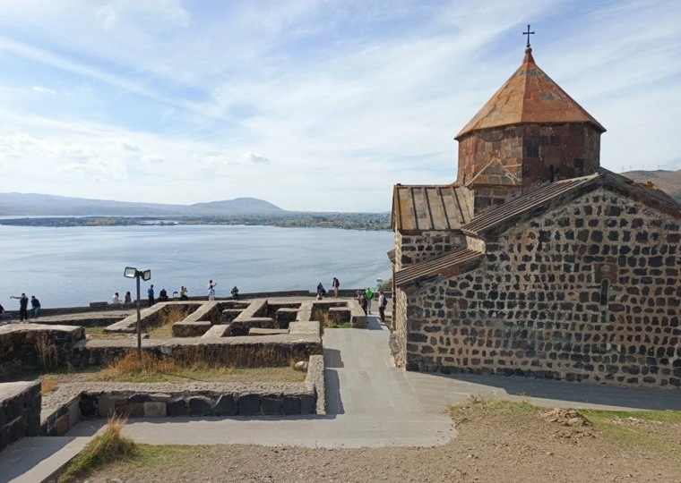 В Ереване можно оплачивать такси российскими картами