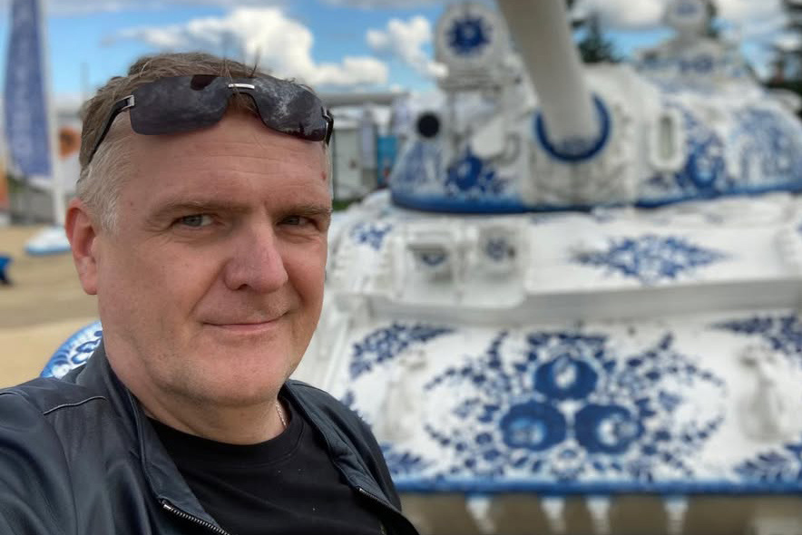    Социальные сети