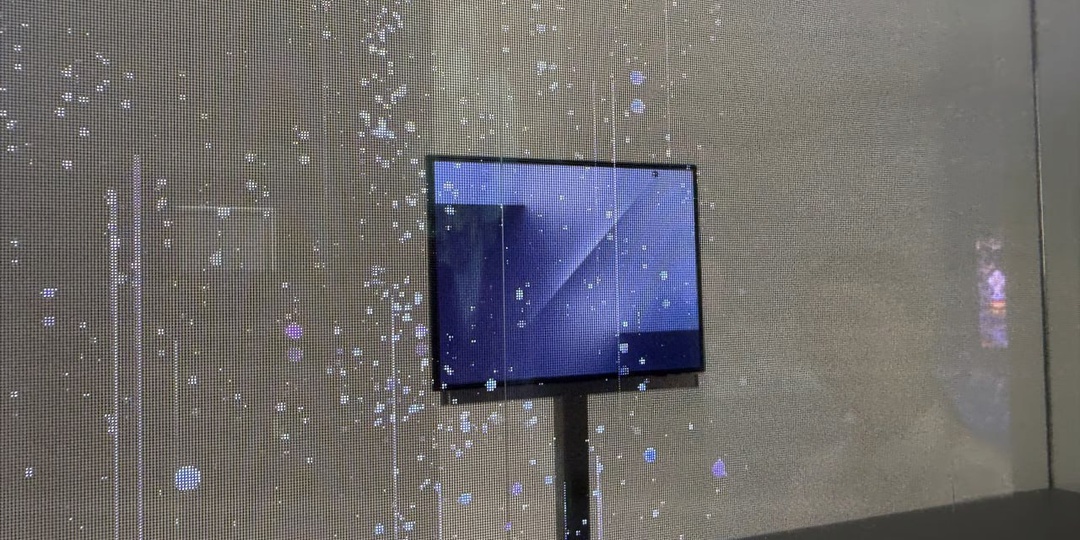 Samsung показала Galaxy Z TriFold с тройным дисплеем