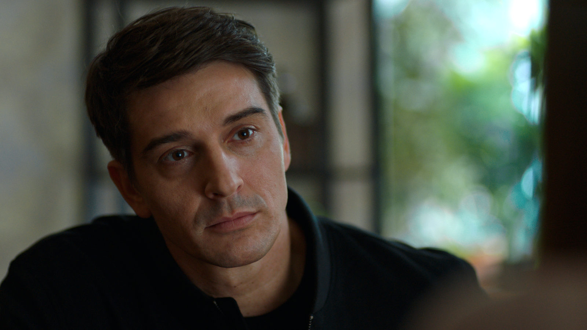 Кадр из сериала "Тайна римских цифр" (2025)