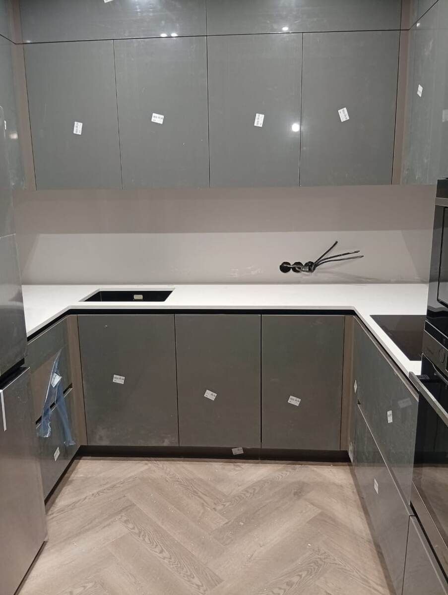 столешница из кварцевого агломерата 