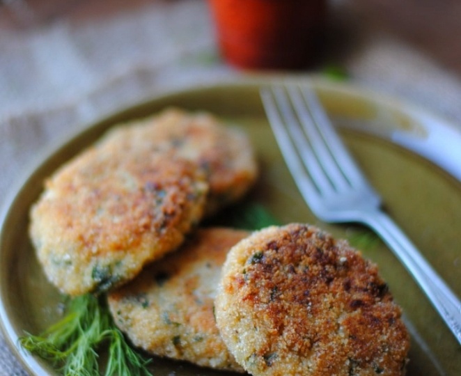 Котлеты-обманки из цветной капусты: только на стол поставила - разлетелись. За уши не оттянешь: пышные, румяные и не распадаются