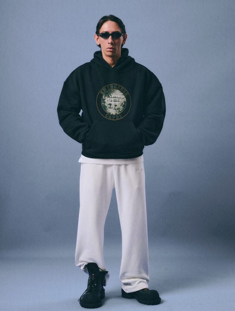 Худи, 24 900 рублей smirnov  📷
