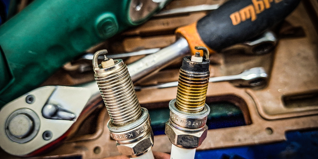 Моторист объяснил простыми словами, в чём главное отличие иридиевых свечей зажигания от обычных