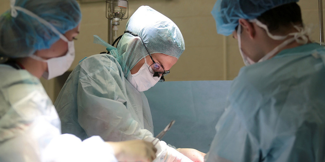 Младенцу восстановили череп после падения со стола