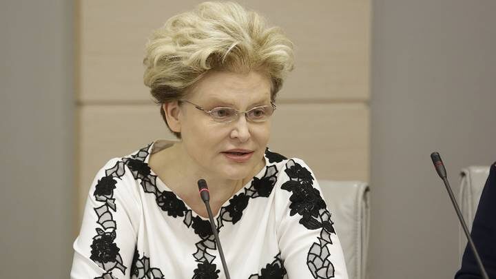 Малышева пожаловалась на поклонников, задающих вопросы про дефекацию