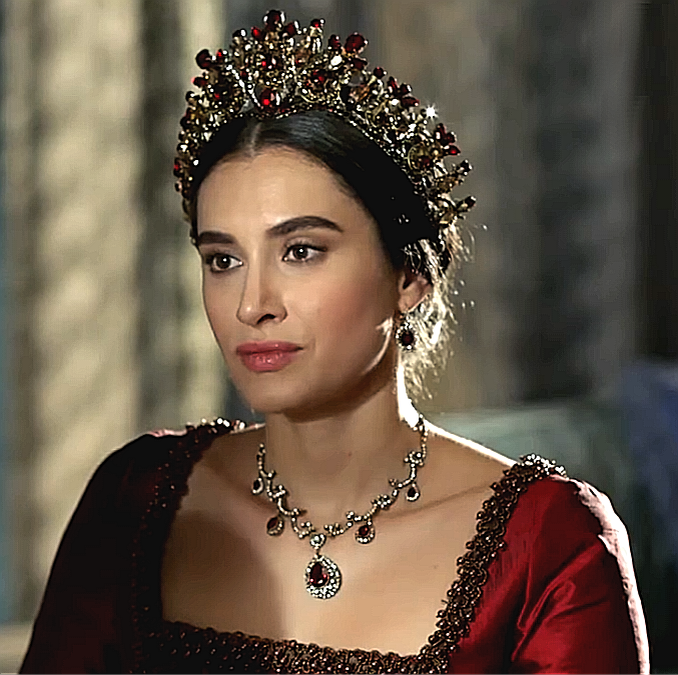 Валиде Турхан.