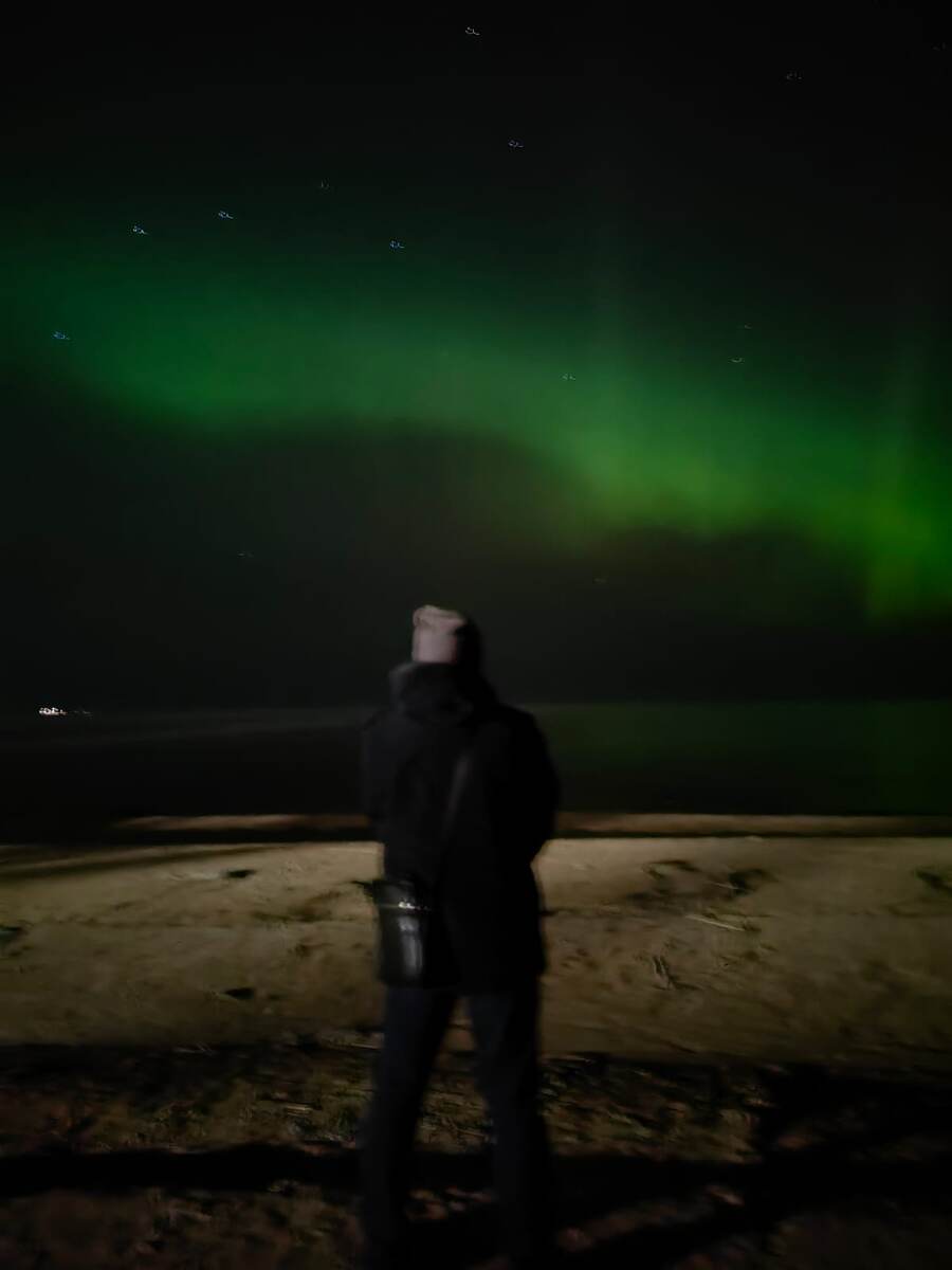 Мы на берегу озера.