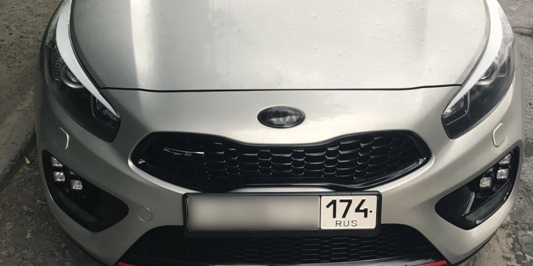 Триколор под контролем и налоги без суда: что ждет российских водителей в 2025 году