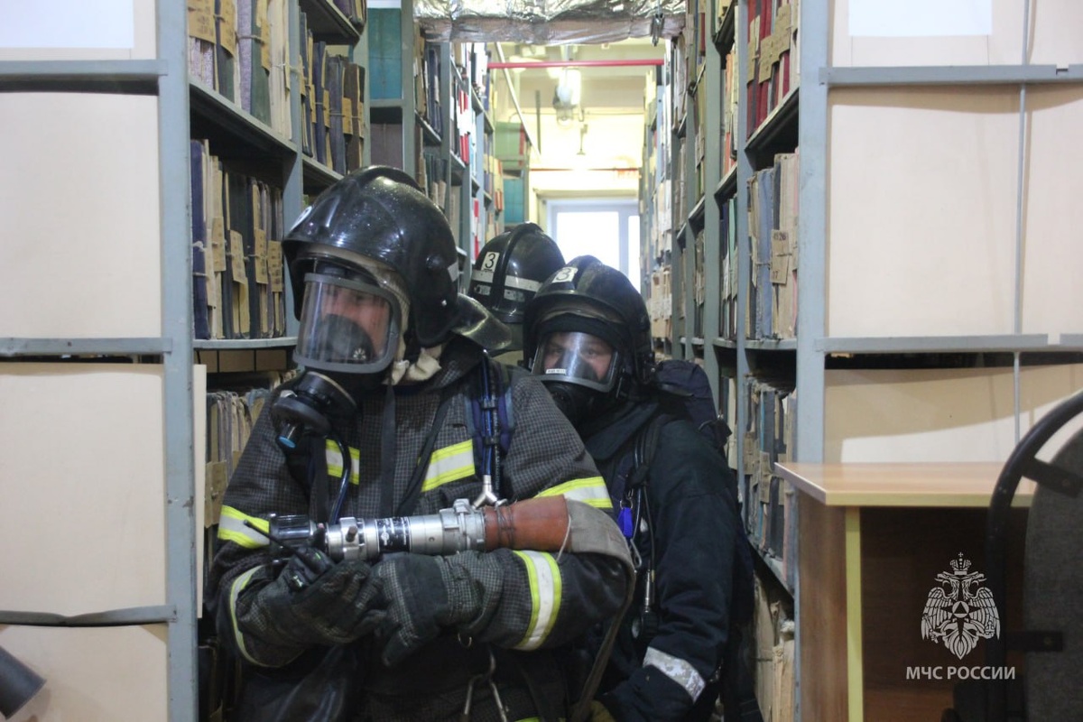    В здании Госархива Курской области прошли пожарно-тактические учения