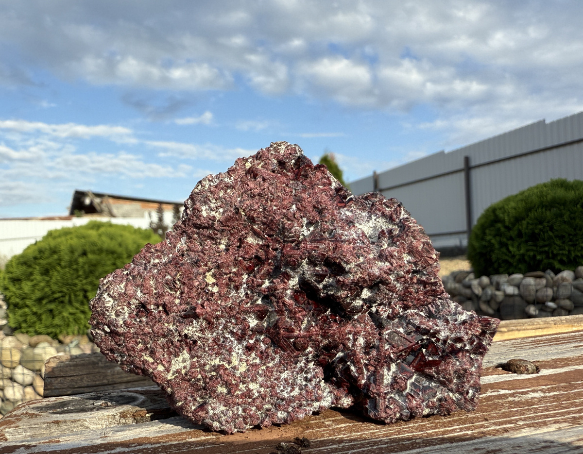 Двуреченская технегенная шпинель из моей коллекции.