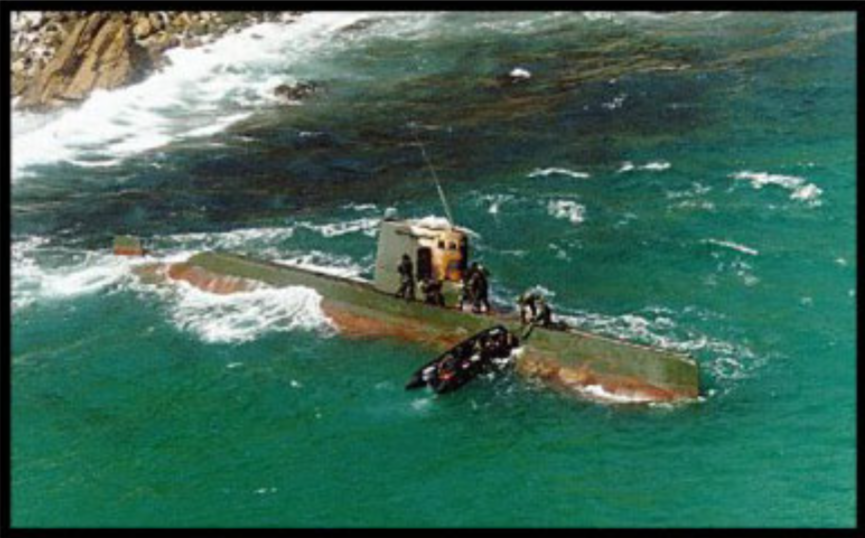 Северокорейская подлодка, захваченная южанами