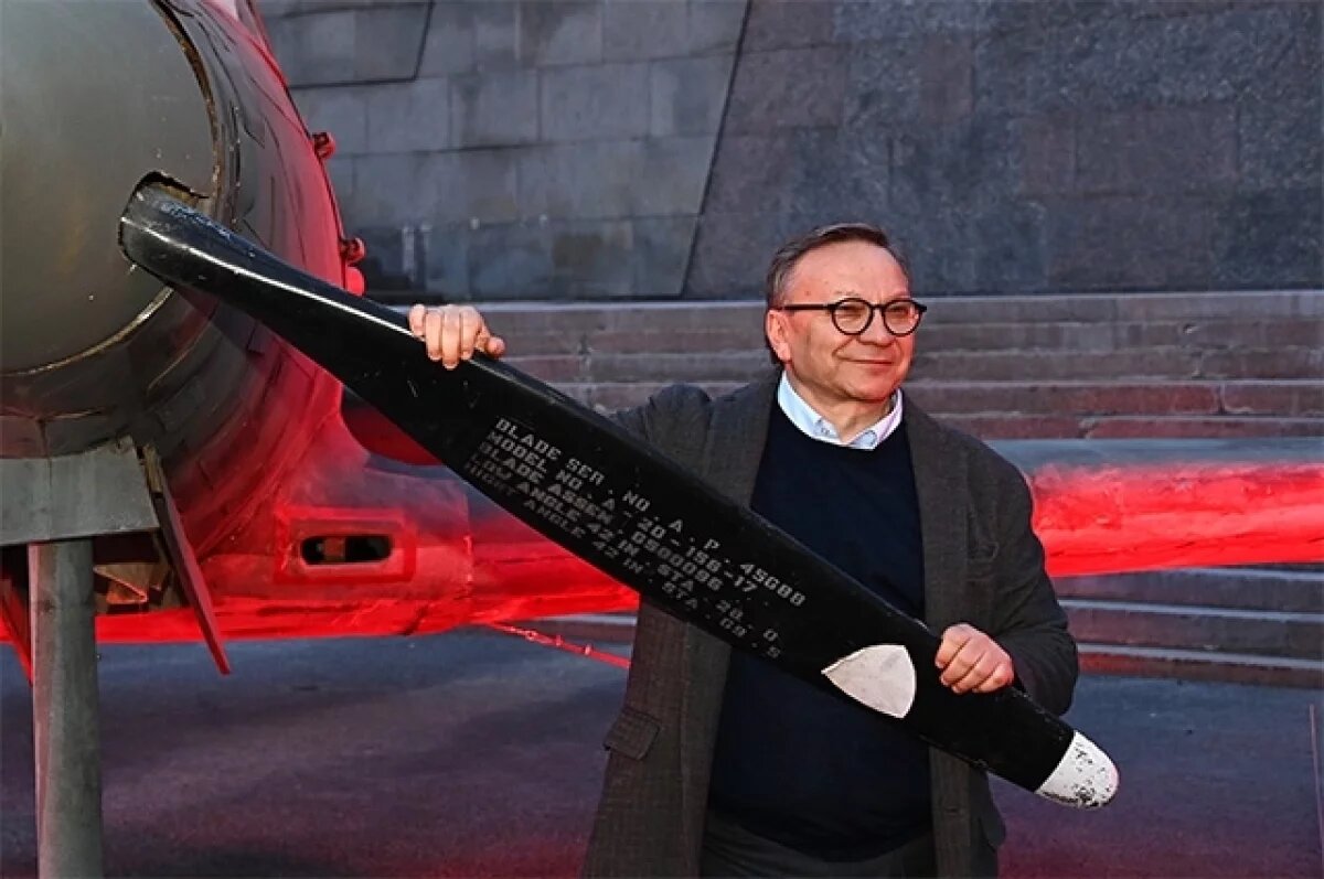    Игорь Угольников в Музее Победы в Москве, где он – соавтор экспозиции «Подвиг народа» и диорам «Путь к Победе» и «Битва за Москву».