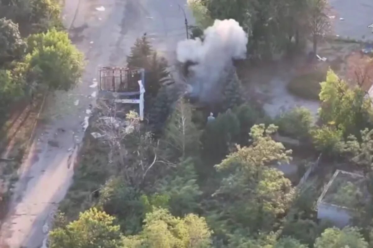    Сейчас по бригадам ВСУ лупит наша авиация.