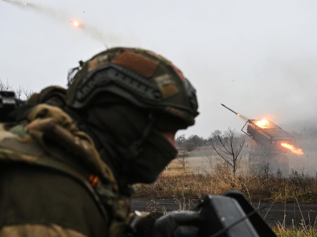    РСЗО "Град" группировки "Центр" ВС РФ на Красноармейском направлении СВО© РИА Новости . Станислав Красильников